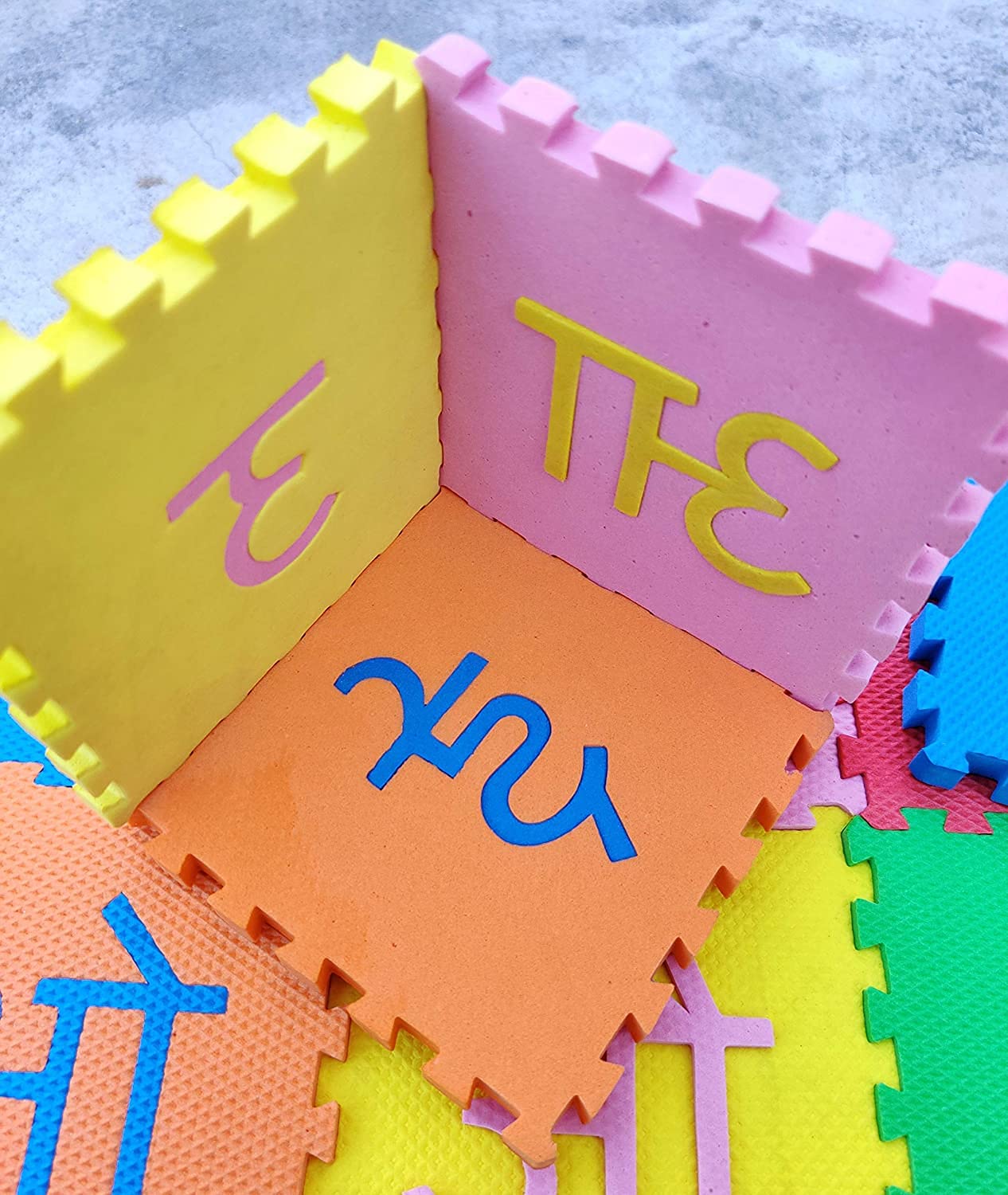 MM TOYS Eva Foam Hindi Alphabets Learning - Varnmala Interlocking Puzzle Foam Floor Mat for Kids, Multicolor
