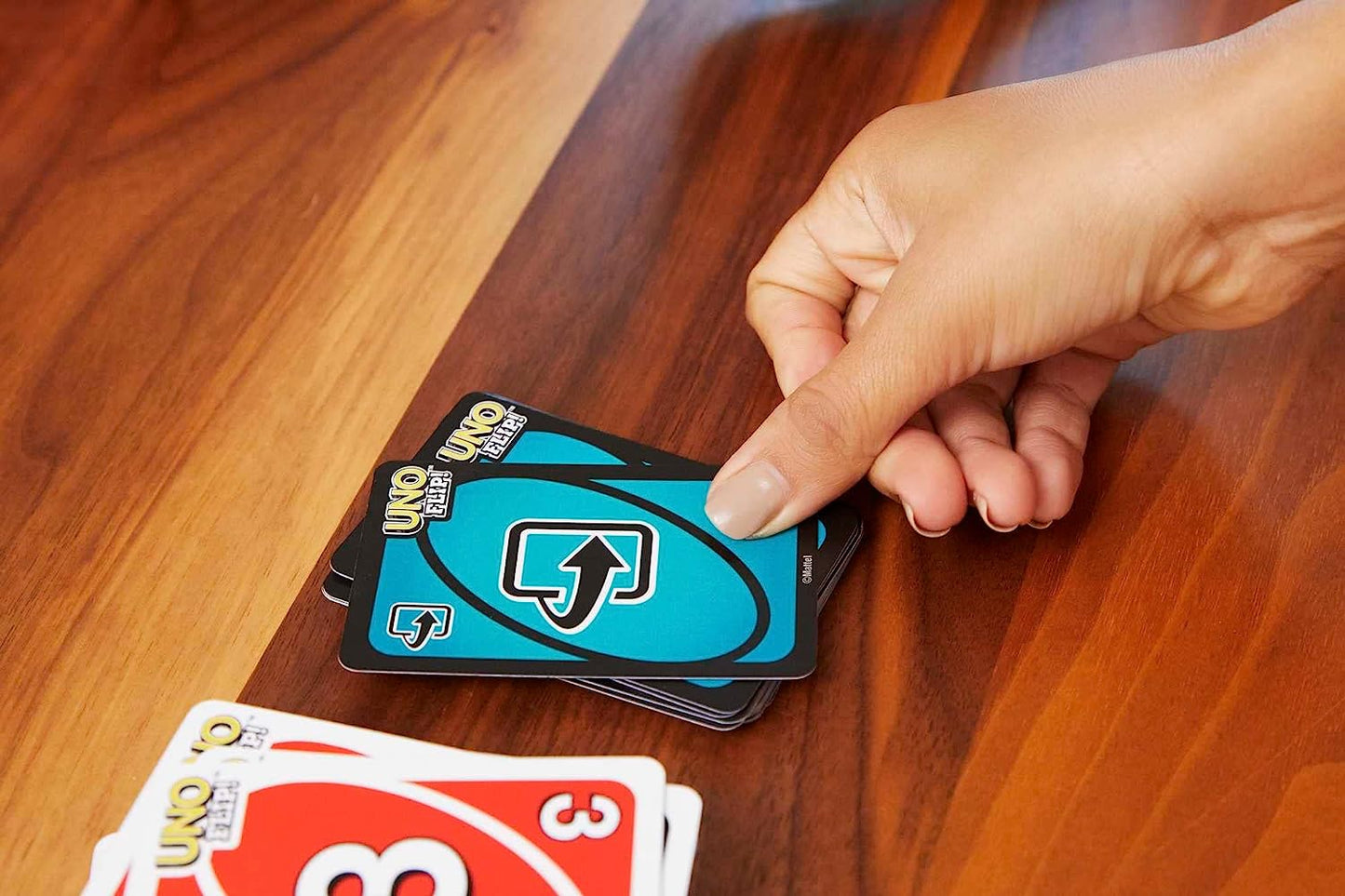 Mattel UNO Flip: Double-Sided Card Game for Kids & Adults, Perfect for Family Night, Draw Five & Skip Everyone Action Cards